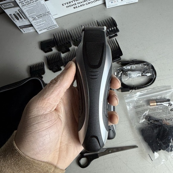 Wahl Home Products Li-Ion Max Rechargeable Cordless Clipper Haircutting Kit - Picture 13 of 16
